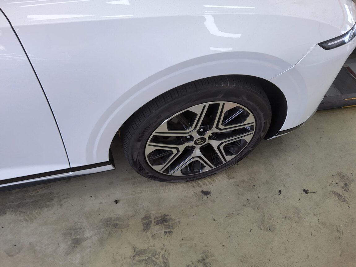 HYUNDAI THE ALL NEW GRANDEUR GASOLINE 2.5 PREMIUM 2023 - zdjęcie 23