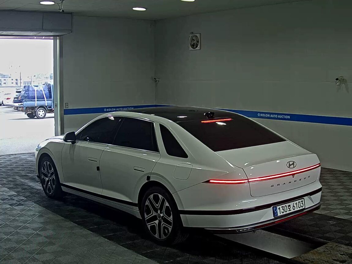 HYUNDAI THE ALL NEW GRANDEUR GASOLINE 2.5 PREMIUM 2023 - zdjęcie 6