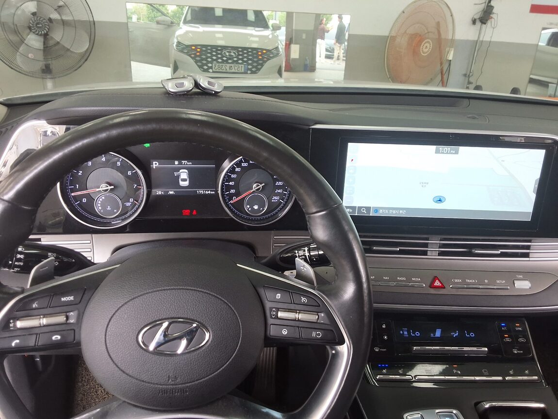 HYUNDAI THE NEW GRANDEUR IG GASOLINE 2.5 PREMIUM CHOICE 2020 - zdjęcie 18