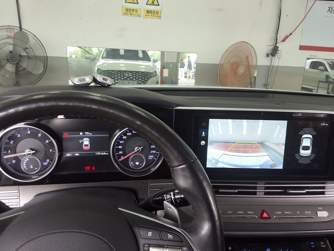 HYUNDAI THE NEW GRANDEUR IG GASOLINE 2.5 PREMIUM CHOICE 2020 - zdjęcie 19