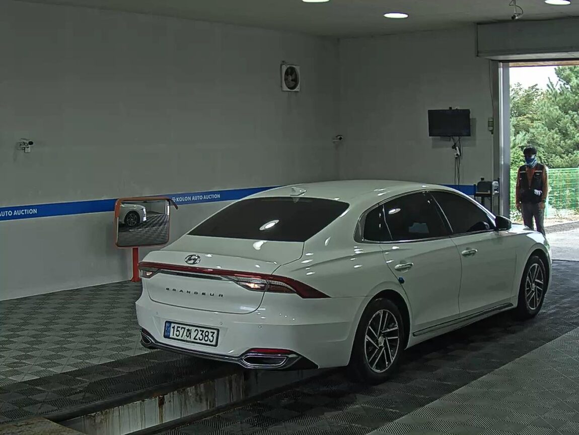 HYUNDAI THE NEW GRANDEUR IG GASOLINE 2.5 PREMIUM CHOICE 2020 - zdjęcie 5