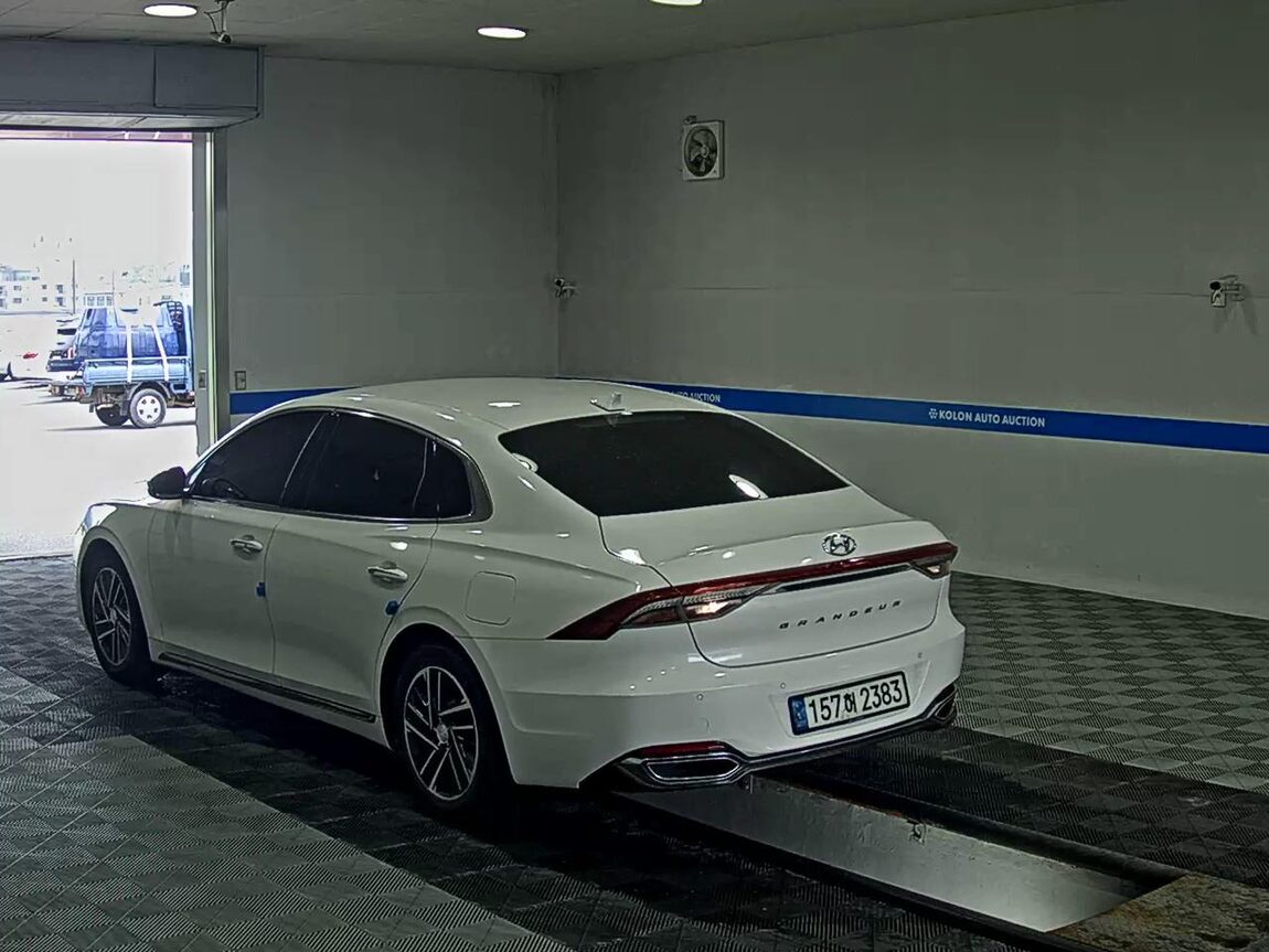 HYUNDAI THE NEW GRANDEUR IG GASOLINE 2.5 PREMIUM CHOICE 2020 - zdjęcie 6
