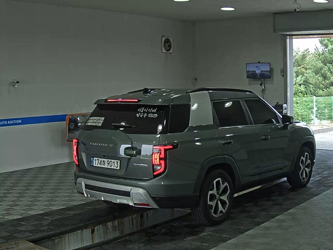 KG MOBILITY (SSANGYONG) TORRES 1.5 GDI-T 2WD T7 2023 - zdjęcie 5