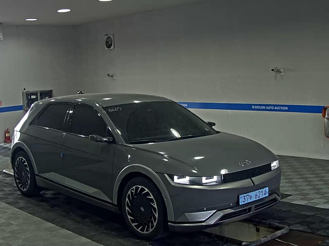 HYUNDAI IONIQ 5 EV 2WD LONG RANGE PRESTIGE 2022 - zdjęcie 3