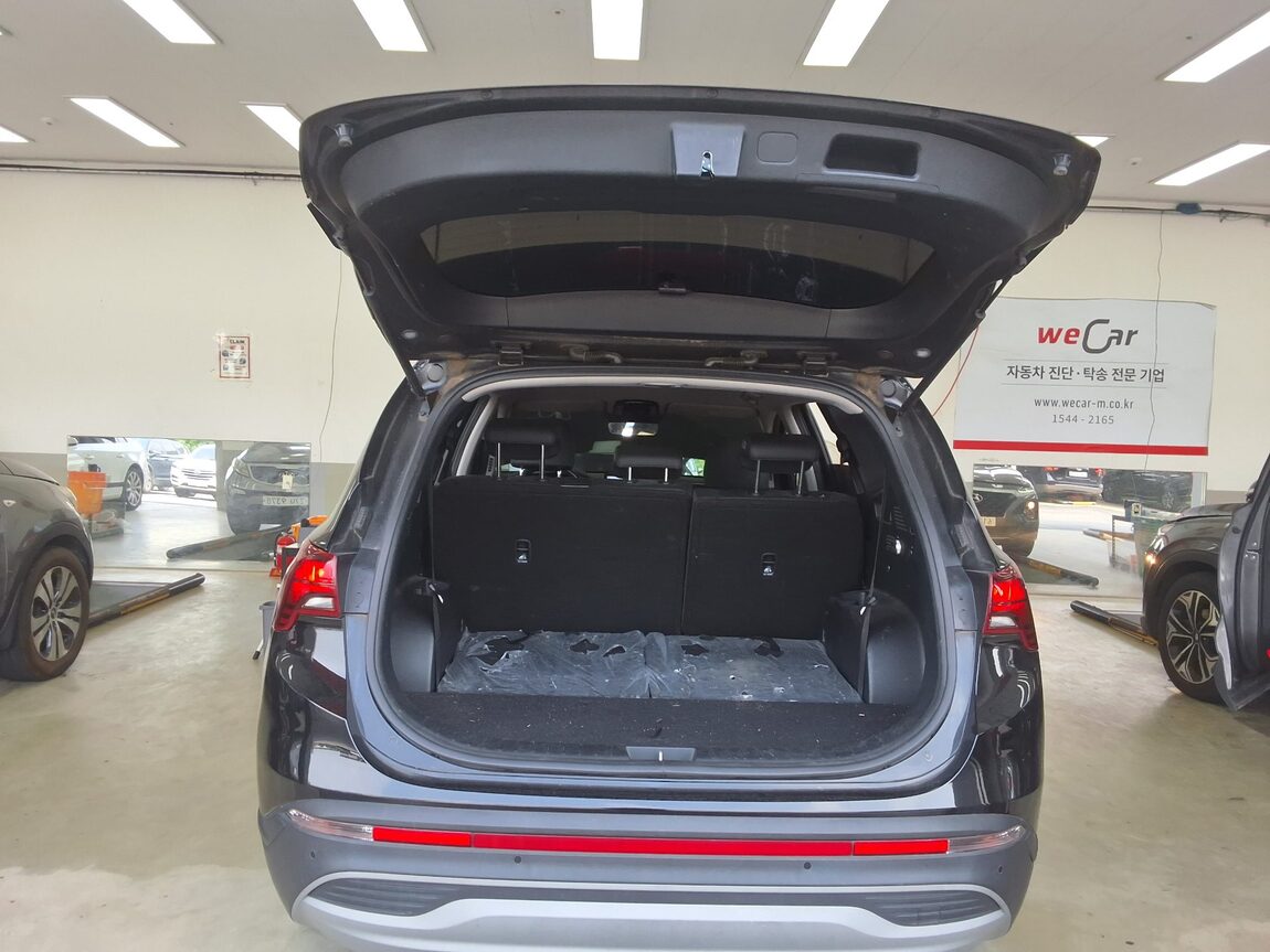 HYUNDAI THE NEW SANTA FE DIESEL 2.2 2WD PREMIUM 2021 - zdjęcie 16