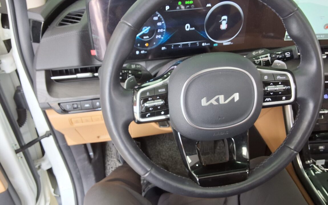 KIA NEW CARNIVAL (KA4) 7-SEATER GASOLINE SIGNATURE 2023 - zdjęcie 17