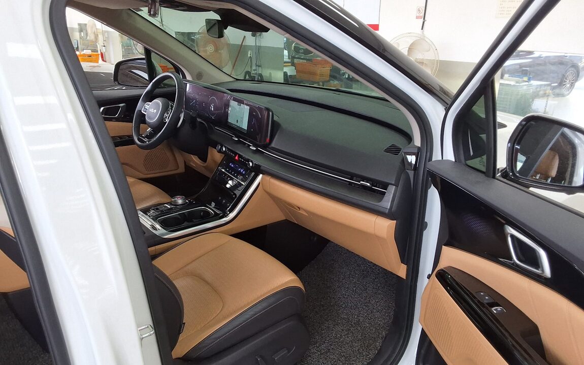 KIA NEW CARNIVAL (KA4) 7-SEATER GASOLINE SIGNATURE 2023 - zdjęcie 14