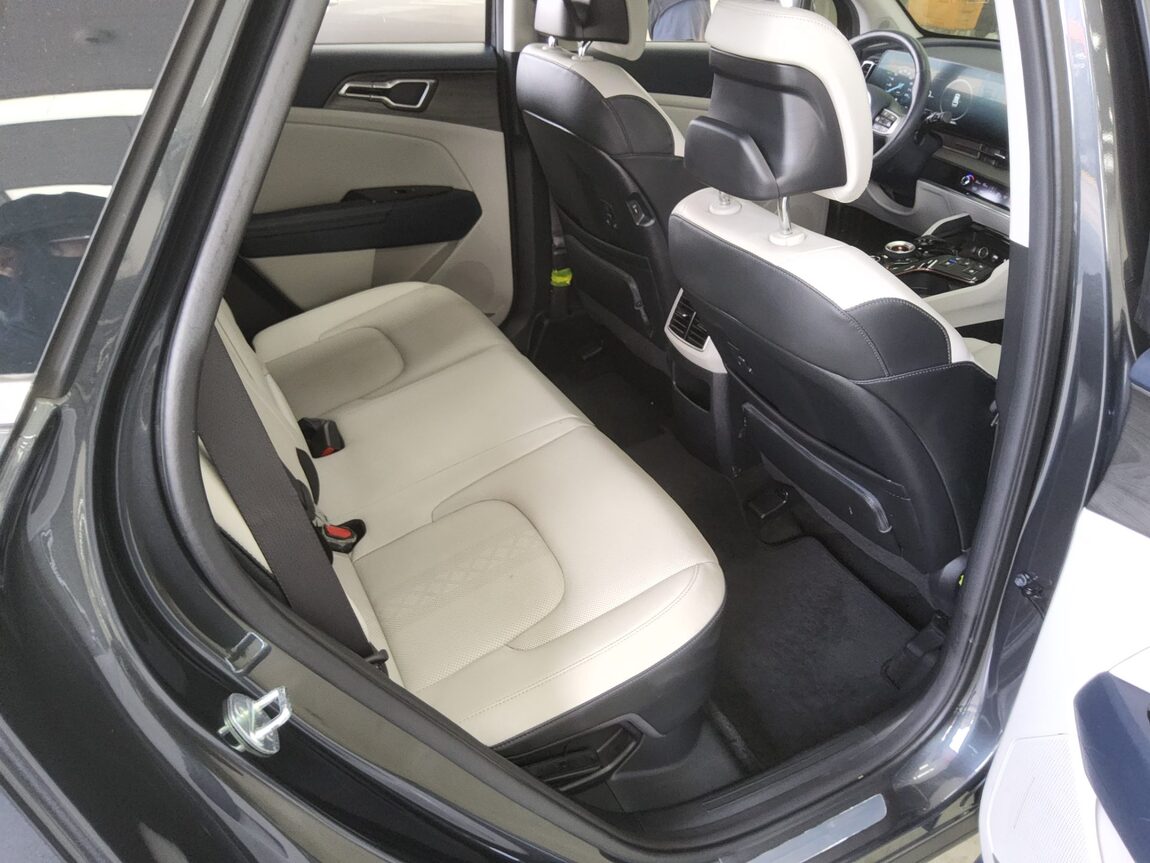 KIA THE ALL NEW SPORTAGE HYBRID 1.6 HEV SIGNATURE 2023 - zdjęcie 13