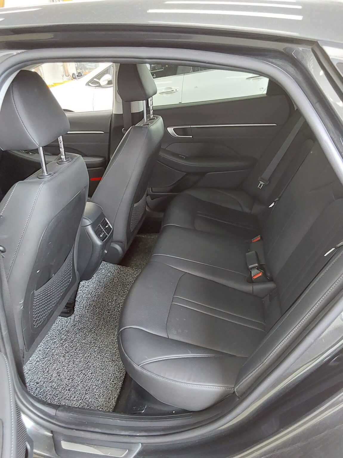HYUNDAI SONATA (DN8) HYBRID 2.0 HEV PREMIUM PLUS 2022 - zdjęcie 12