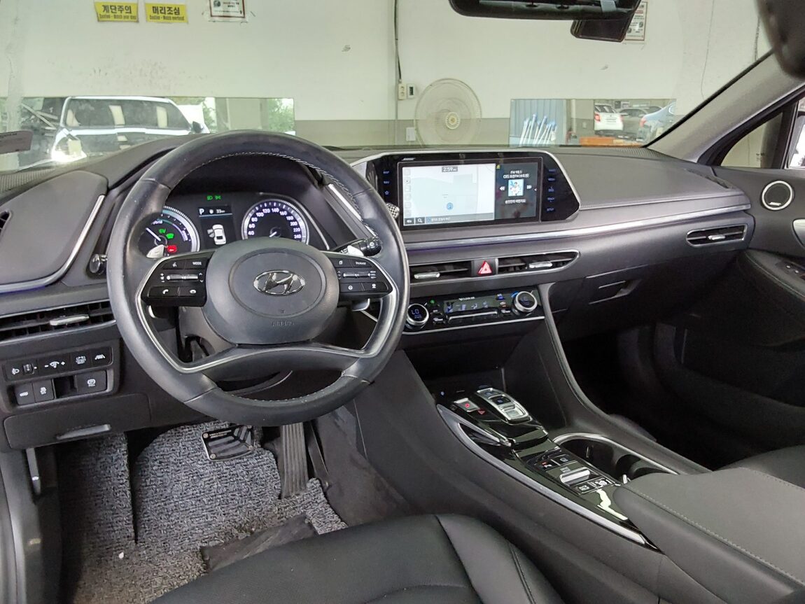 HYUNDAI SONATA (DN8) HYBRID 2.0 HEV PREMIUM PLUS 2022 - zdjęcie 11