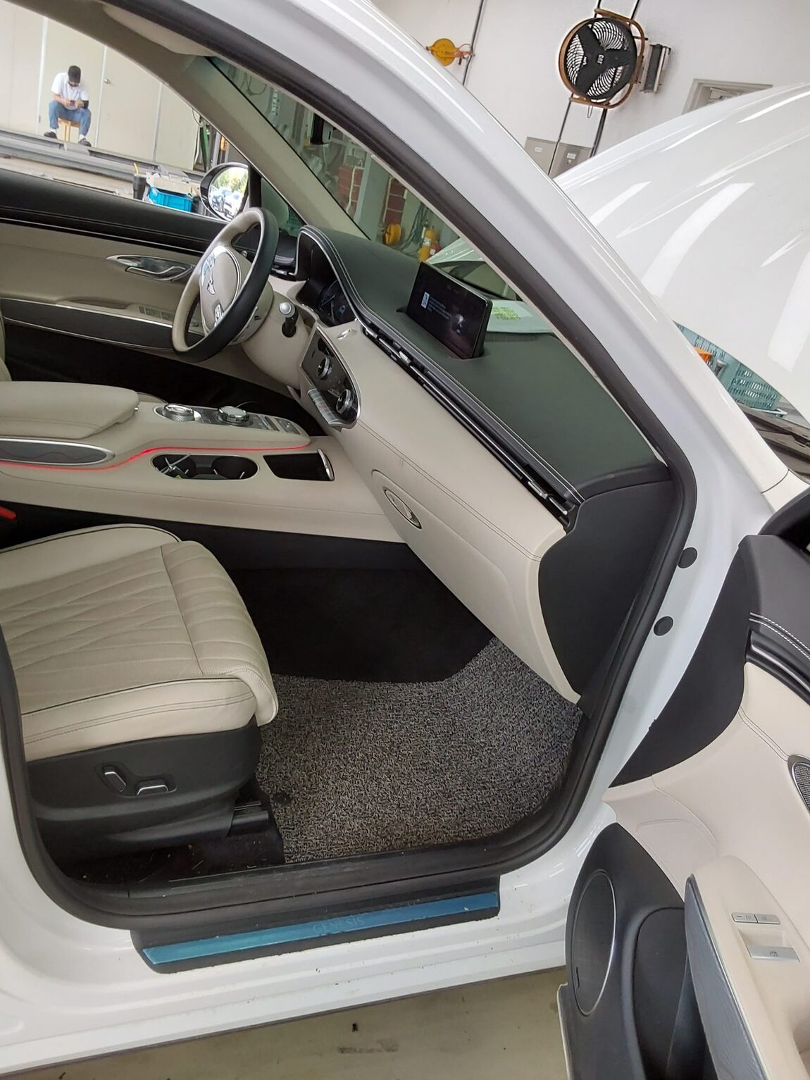 GENESIS GV70 2.5T AWD BASE MODEL 2023 - zdjęcie 14