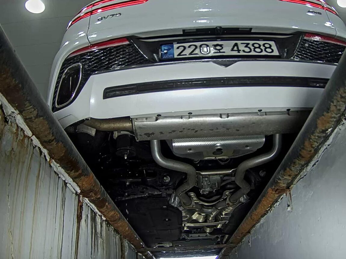 GENESIS GV70 2.5T AWD BASE MODEL 2023 - zdjęcie 8