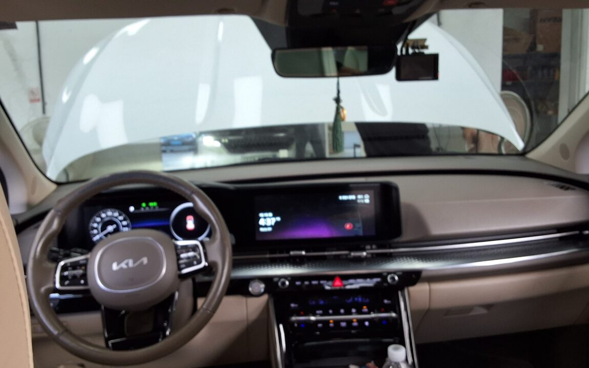 KIA NEW CARNIVAL (KA4) HI-LIMOUSINE 7-SEATER GASOLINE SIGNATURE 2023 - zdjęcie 11