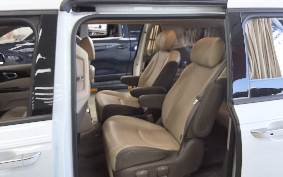 KIA NEW CARNIVAL (KA4) HI-LIMOUSINE 7-SEATER GASOLINE SIGNATURE 2023 - zdjęcie 12