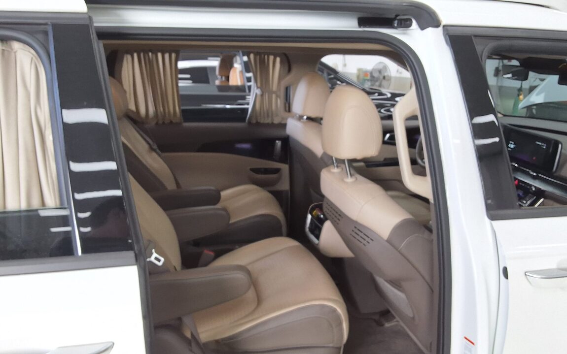 KIA NEW CARNIVAL (KA4) HI-LIMOUSINE 7-SEATER GASOLINE SIGNATURE 2023 - zdjęcie 13
