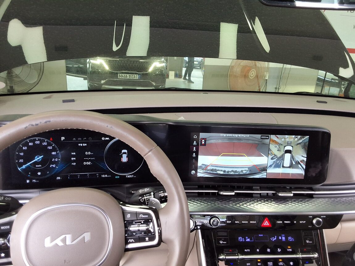 KIA NEW CARNIVAL (KA4) HI-LIMOUSINE 9-SEATER GASOLINE SIGNATURE 2023 - zdjęcie 19
