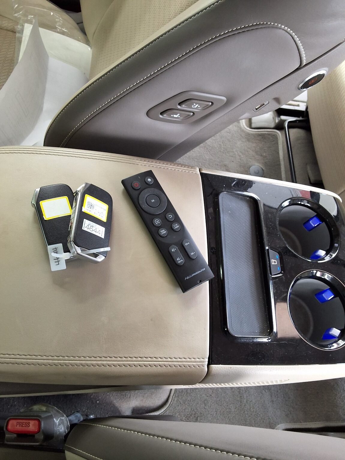 KIA NEW CARNIVAL (KA4) HI-LIMOUSINE 9-SEATER GASOLINE SIGNATURE 2023 - zdjęcie 20