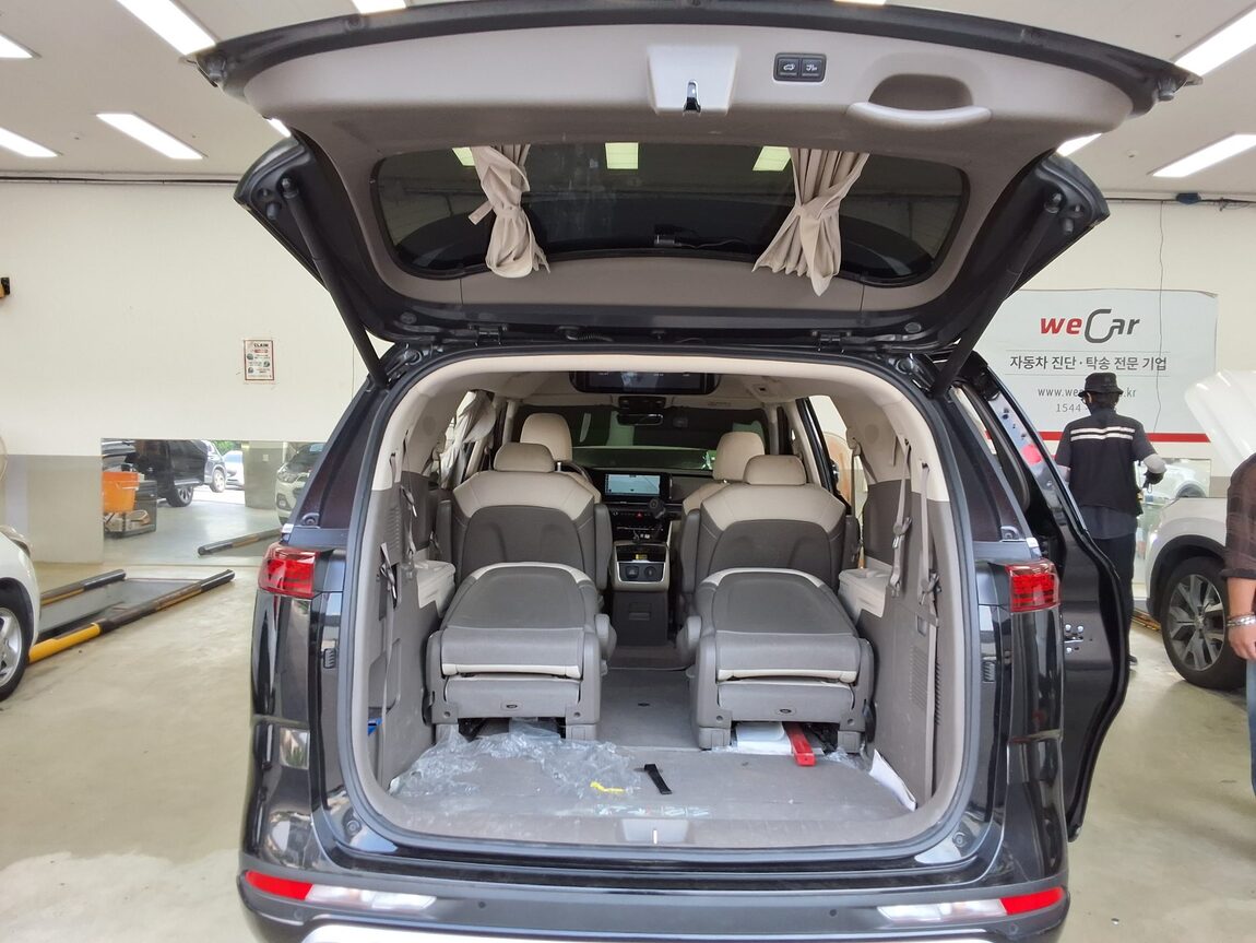 KIA NEW CARNIVAL (KA4) HI-LIMOUSINE 9-SEATER GASOLINE SIGNATURE 2023 - zdjęcie 16