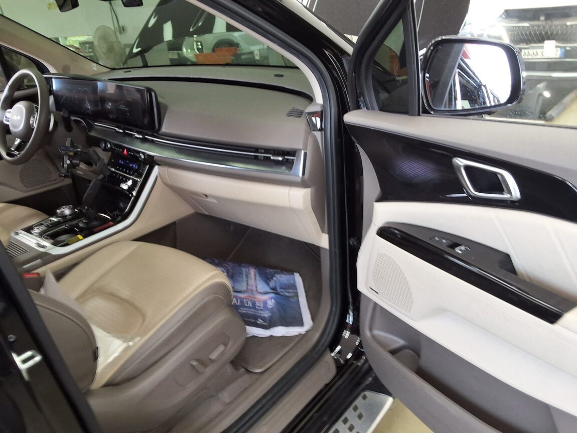 KIA NEW CARNIVAL (KA4) HI-LIMOUSINE 9-SEATER GASOLINE SIGNATURE 2023 - zdjęcie 15