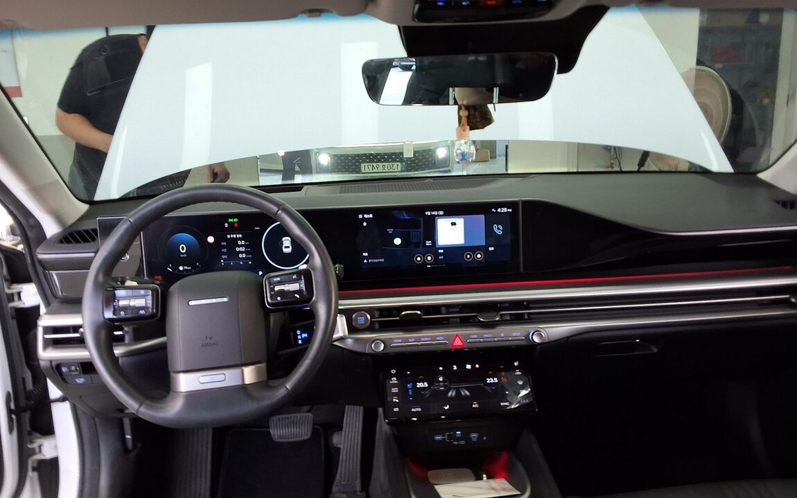 HYUNDAI THE ALL NEW GRANDEUR GASOLINE 2.5 EXCLUSIVE 2024 - zdjęcie 11