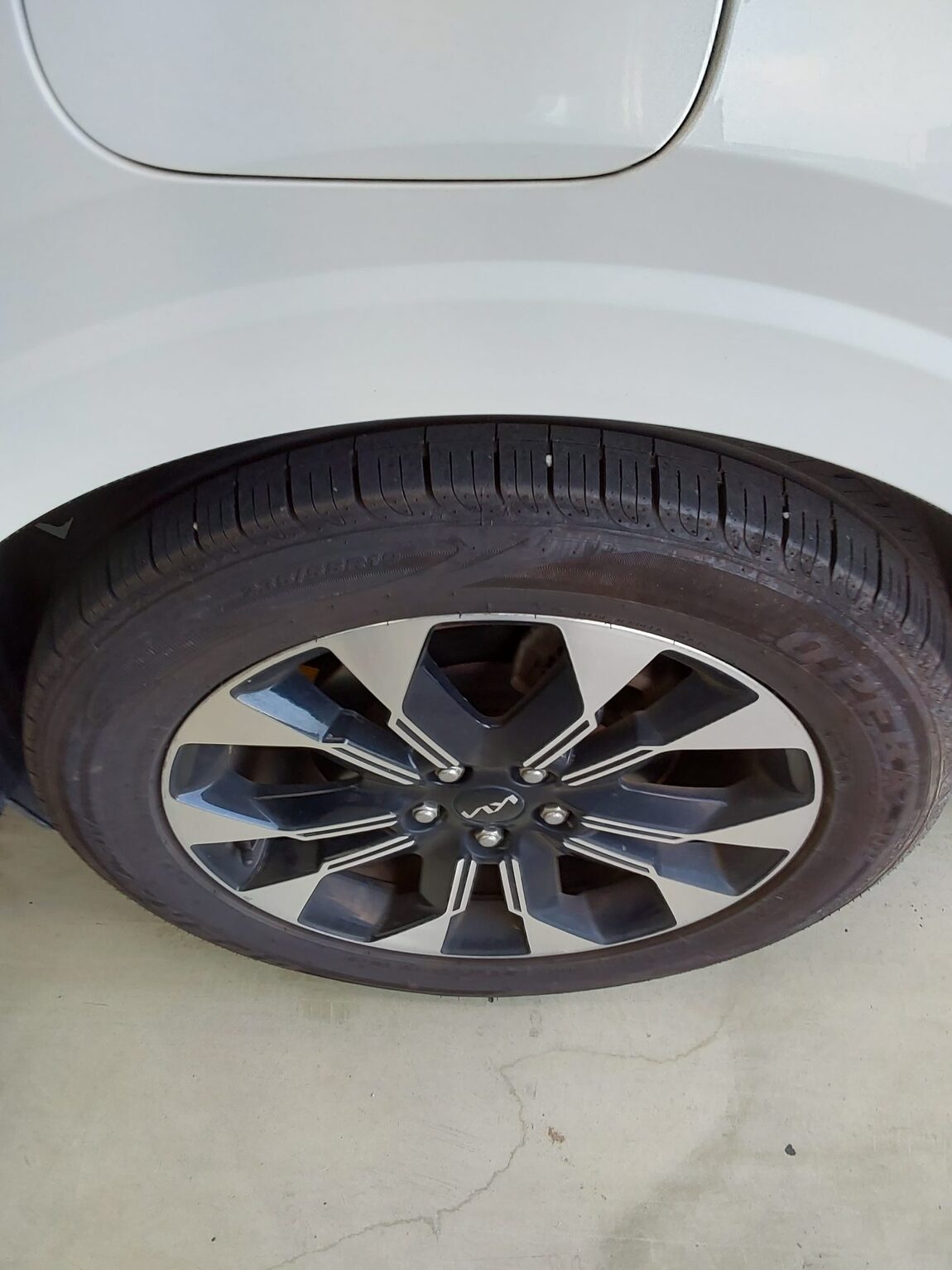 KIA NEW CARNIVAL (KA4) 9-SEATER GASOLINE SIGNATURE 2023 - zdjęcie 20