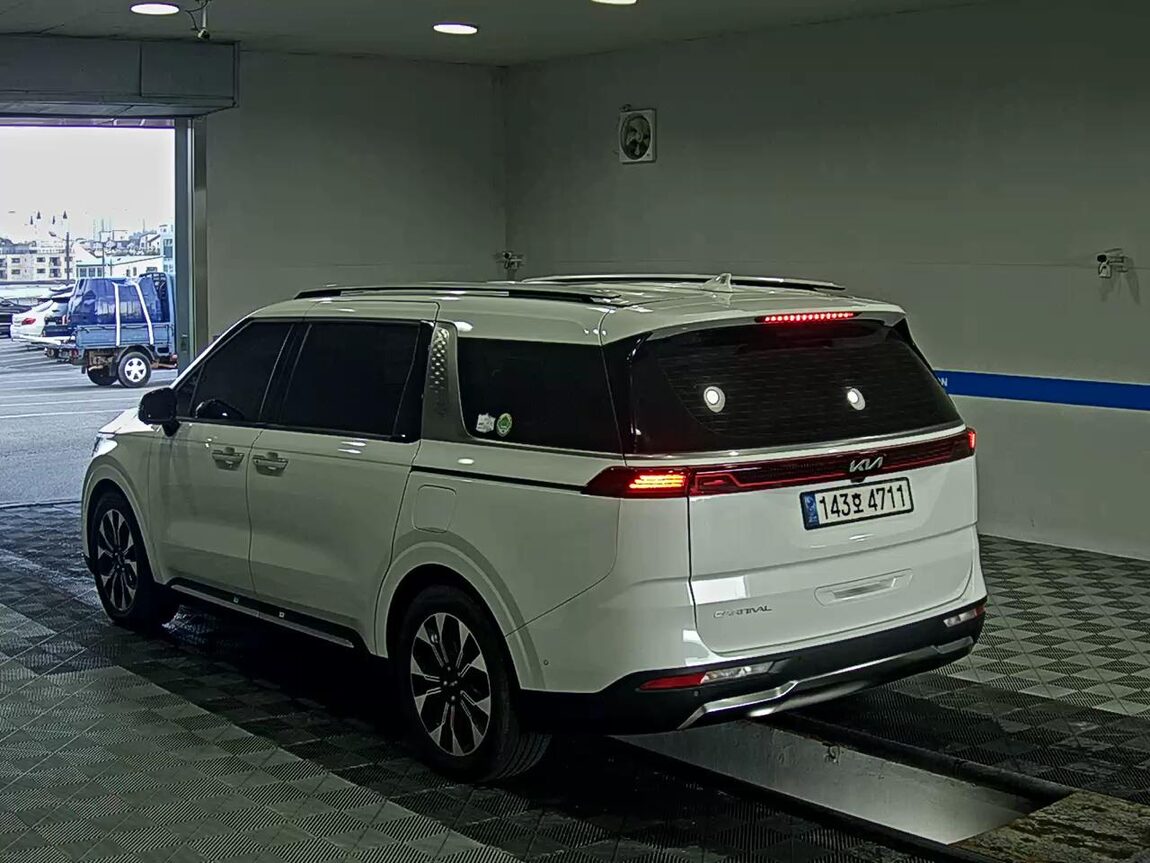 KIA NEW CARNIVAL (KA4) 9-SEATER GASOLINE SIGNATURE 2023 - zdjęcie 6