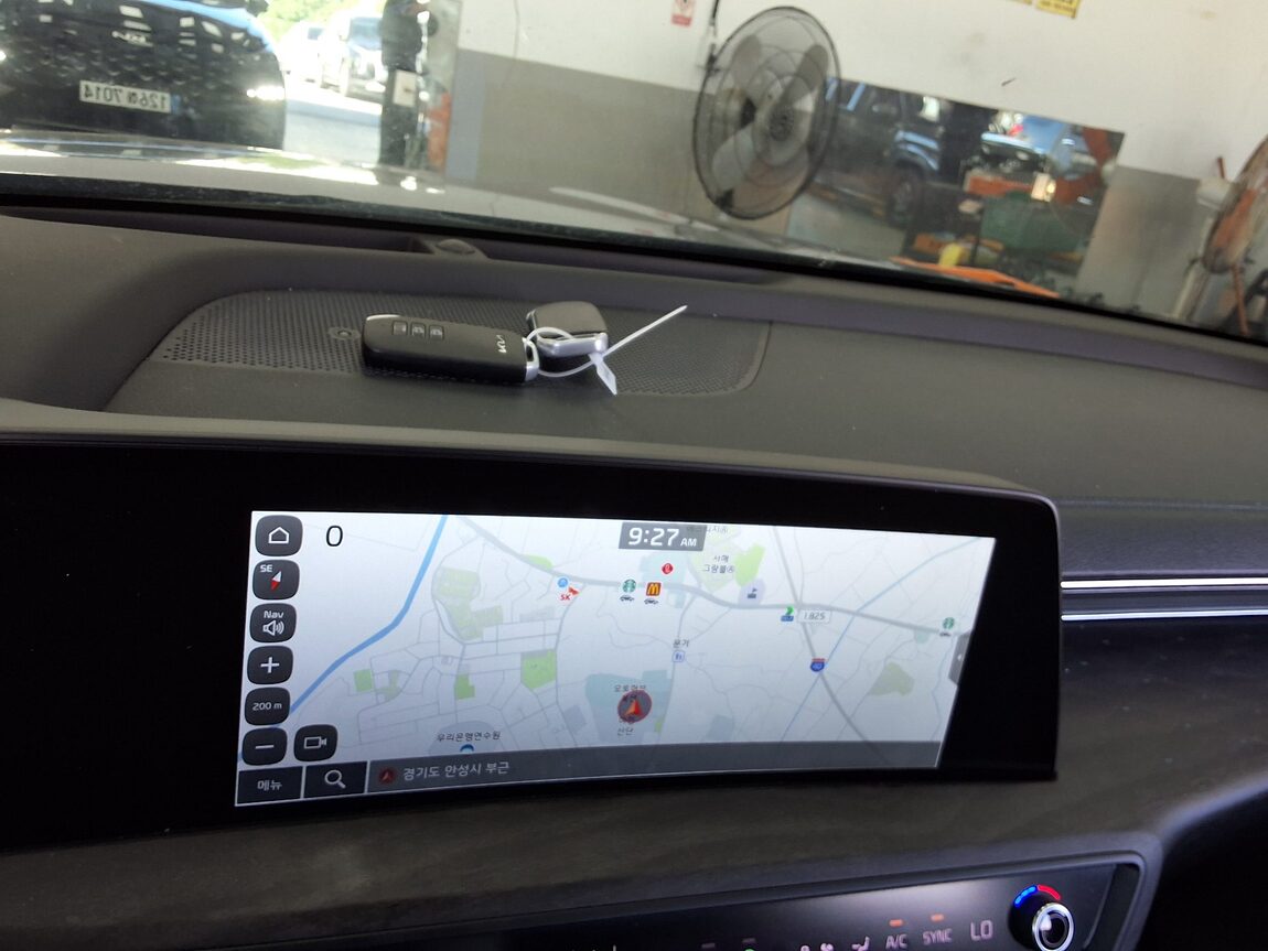 KIA K8 HYBRID HEV NOBLESSE 2022 - zdjęcie 18