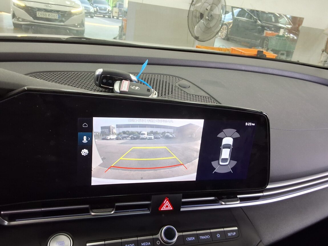 HYUNDAI AVANTE (CN7) 1.6 GASOLINE INSPIRATION 2022 - zdjęcie 19