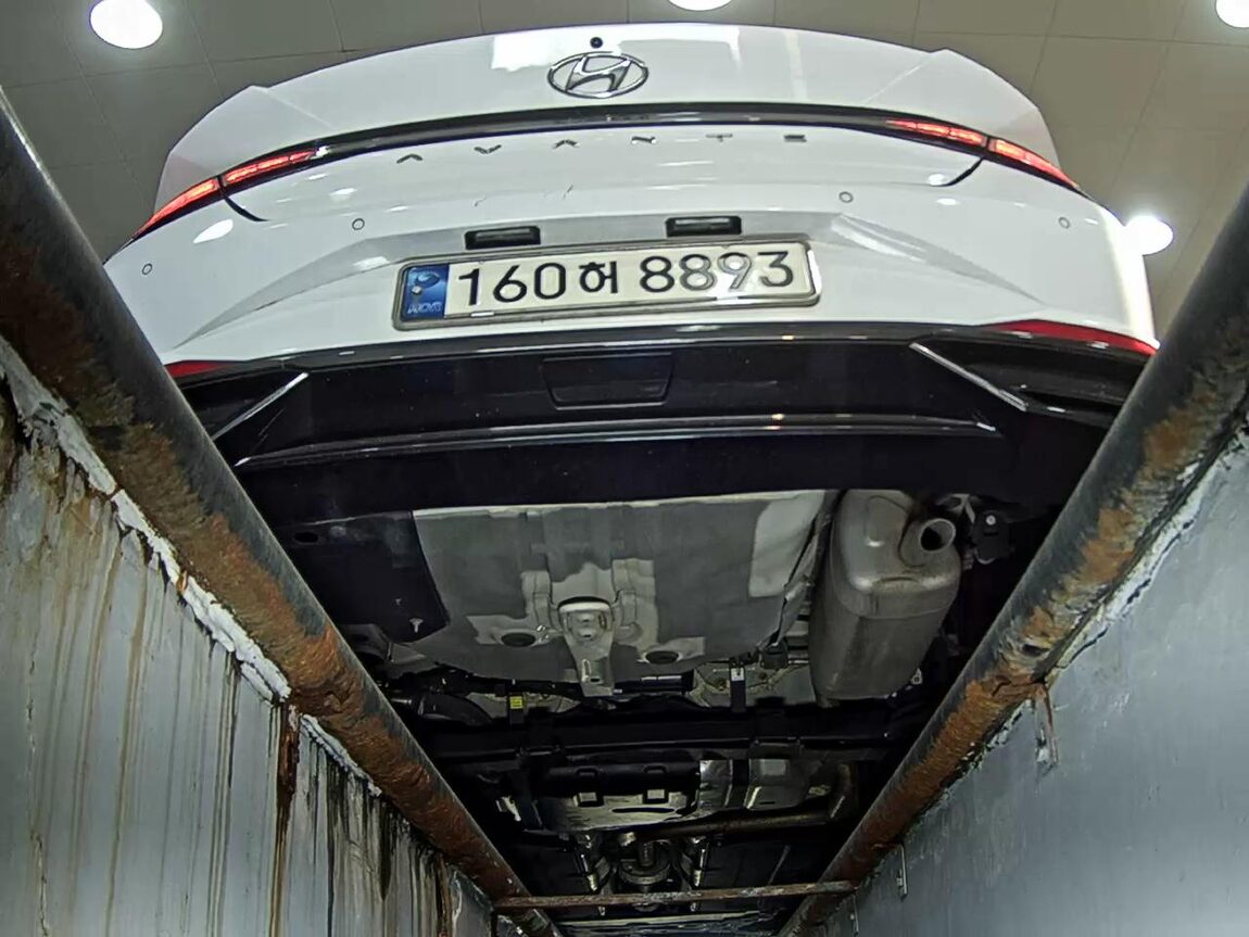 HYUNDAI AVANTE (CN7) 1.6 GASOLINE INSPIRATION 2022 - zdjęcie 8