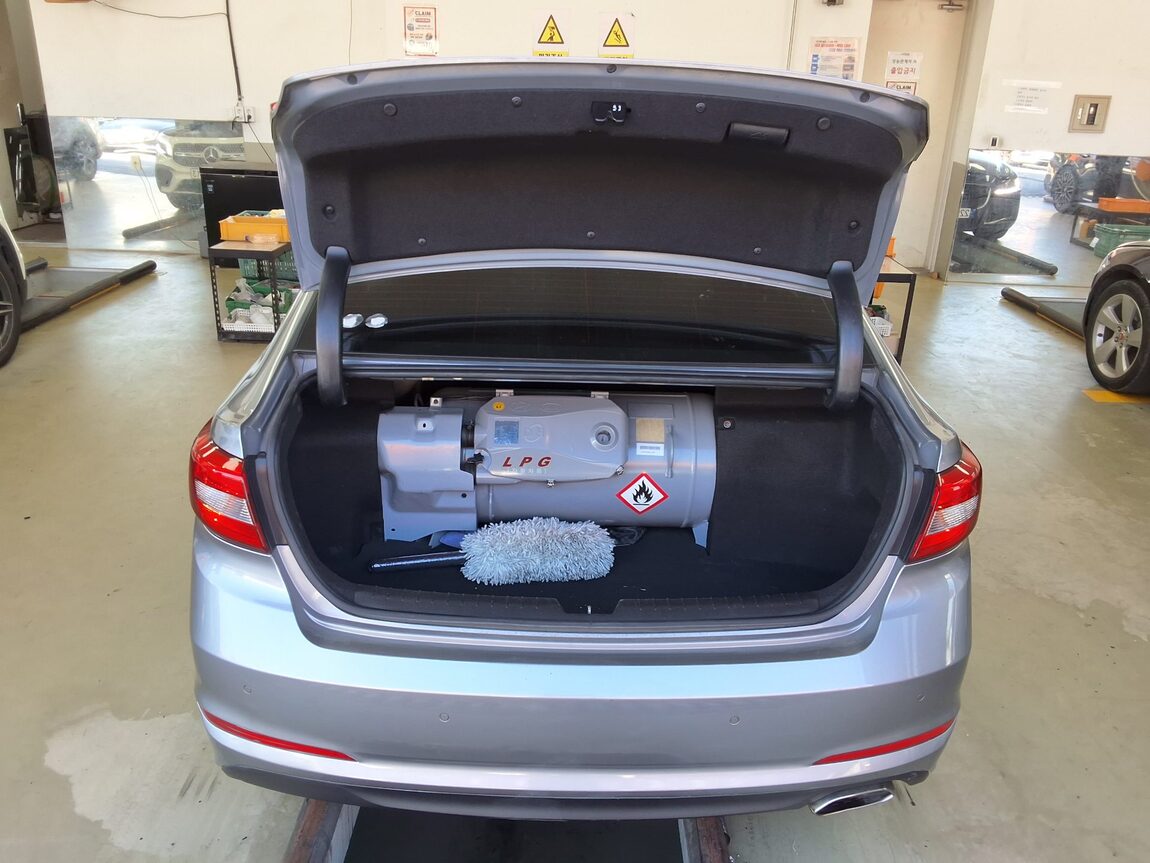 HYUNDAI LF SONATA LPi RENTAL CAR SMART 2015 - zdjęcie 15