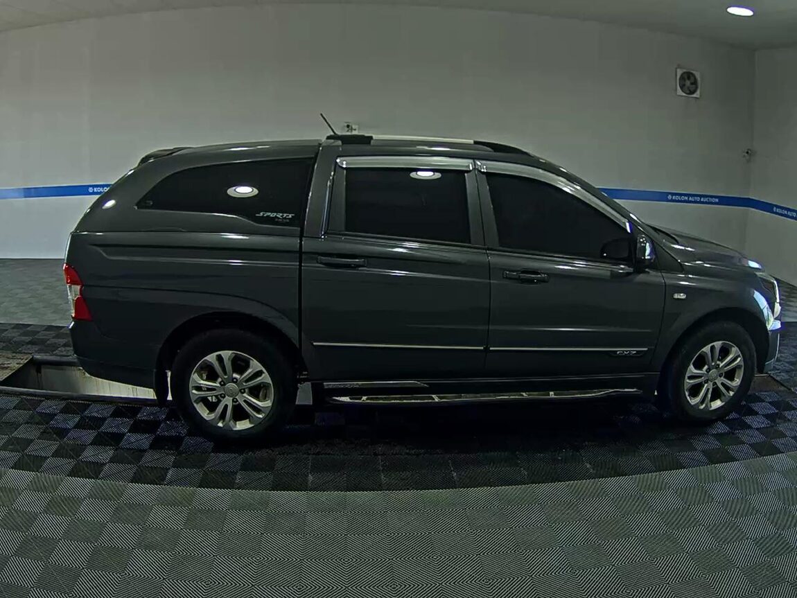 KG MOBILITY (SSANGYONG) THE NEW KORANDO SPORTS 2.2 4WD CX7 EXTREME 2018 - zdjęcie 4