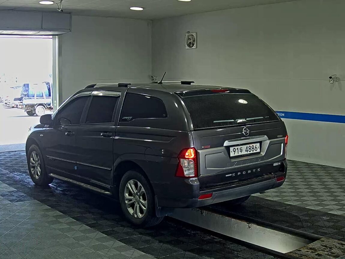 KG MOBILITY (SSANGYONG) THE NEW KORANDO SPORTS 2.2 4WD CX7 EXTREME 2018 - zdjęcie 6