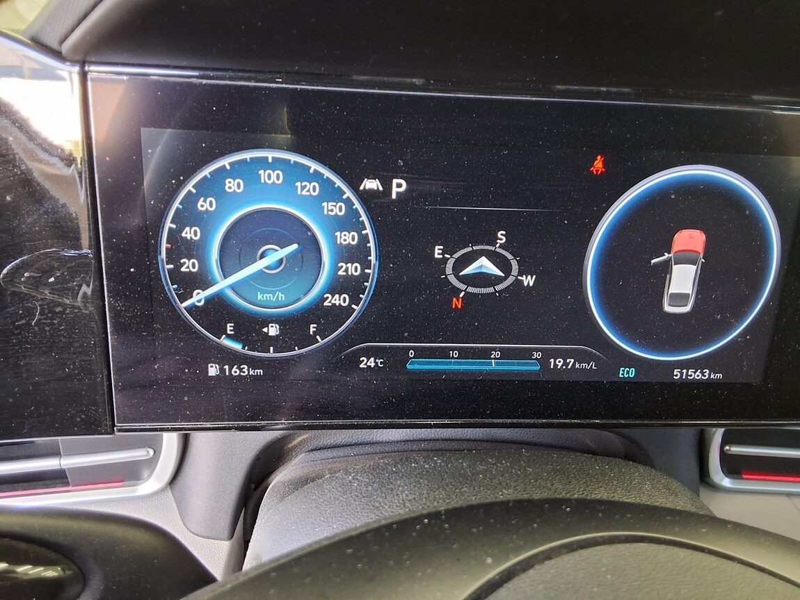 HYUNDAI AVANTE (CN7) 1.6 GASOLINE MODERN 2023 - zdjęcie 9
