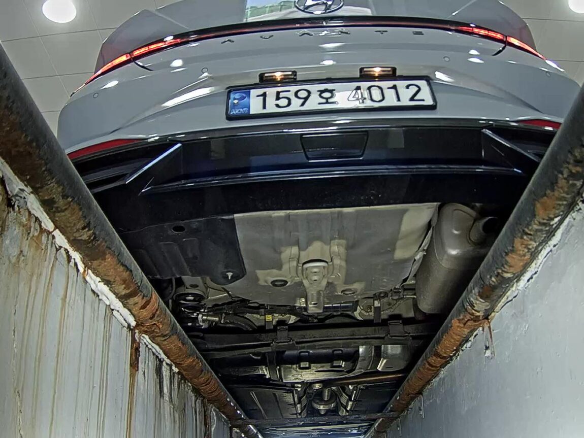 HYUNDAI AVANTE (CN7) 1.6 GASOLINE MODERN 2023 - zdjęcie 8