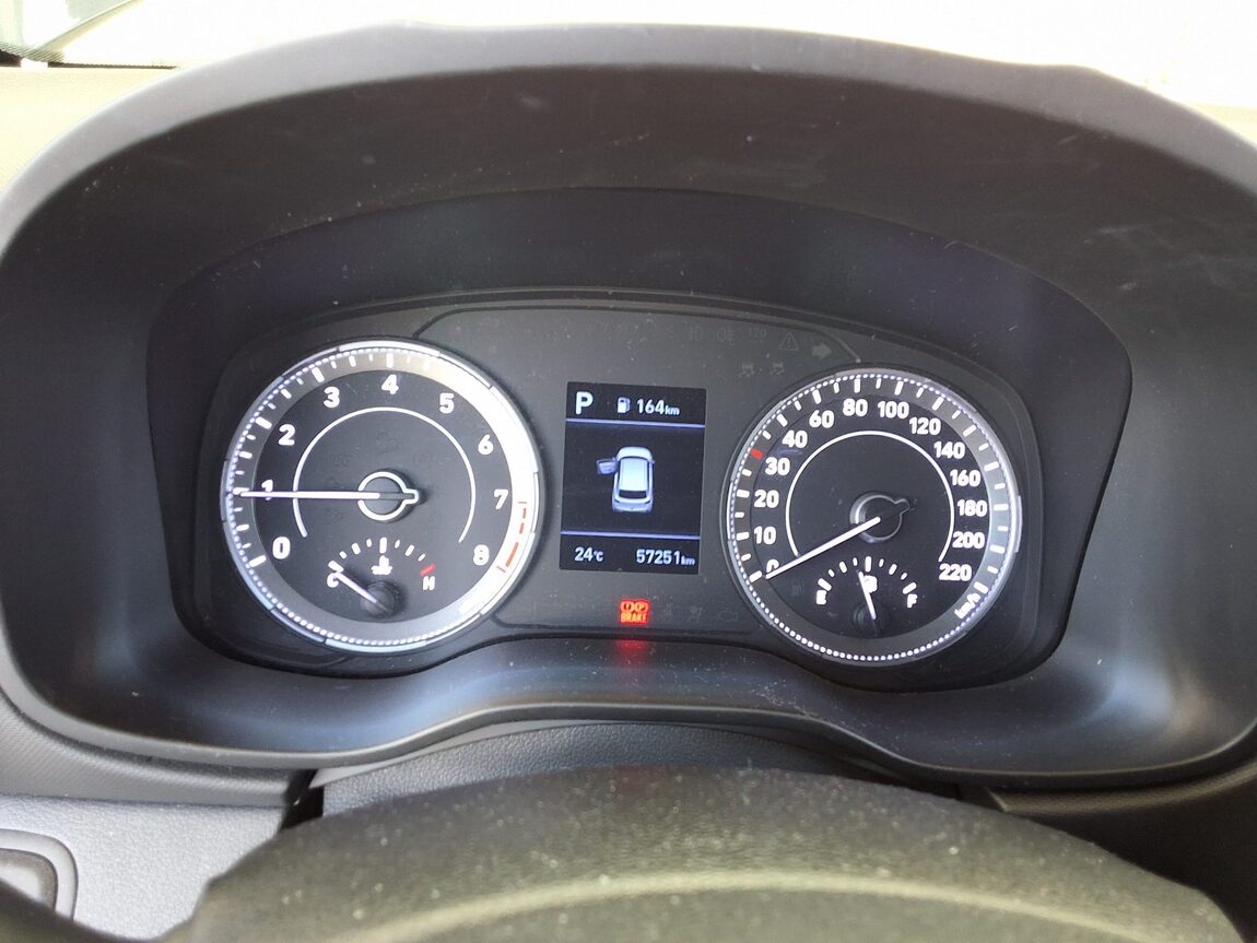 HYUNDAI VENUE 1.6 GASOLINE MODERN 2020 - zdjęcie 10
