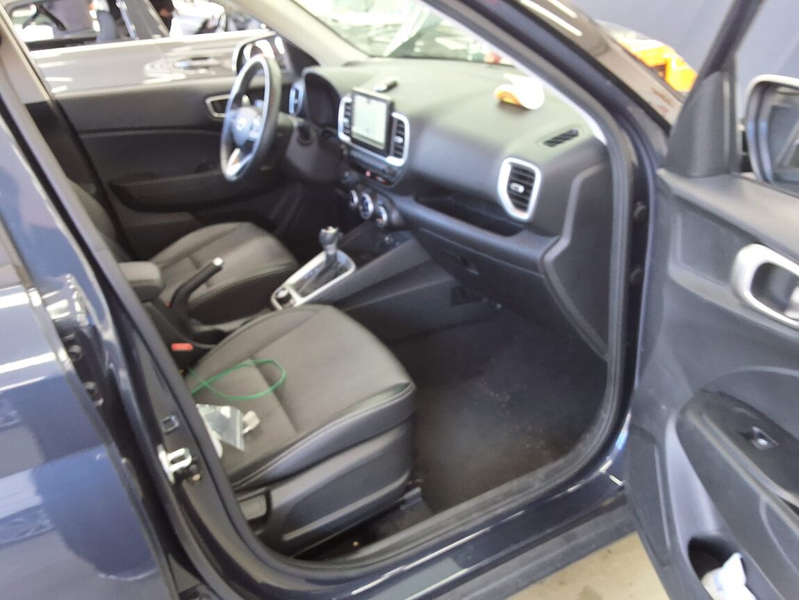 HYUNDAI VENUE 1.6 GASOLINE MODERN 2020 - zdjęcie 15