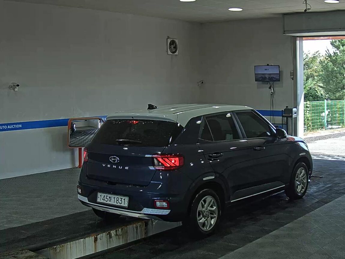 HYUNDAI VENUE 1.6 GASOLINE MODERN 2020 - zdjęcie 5