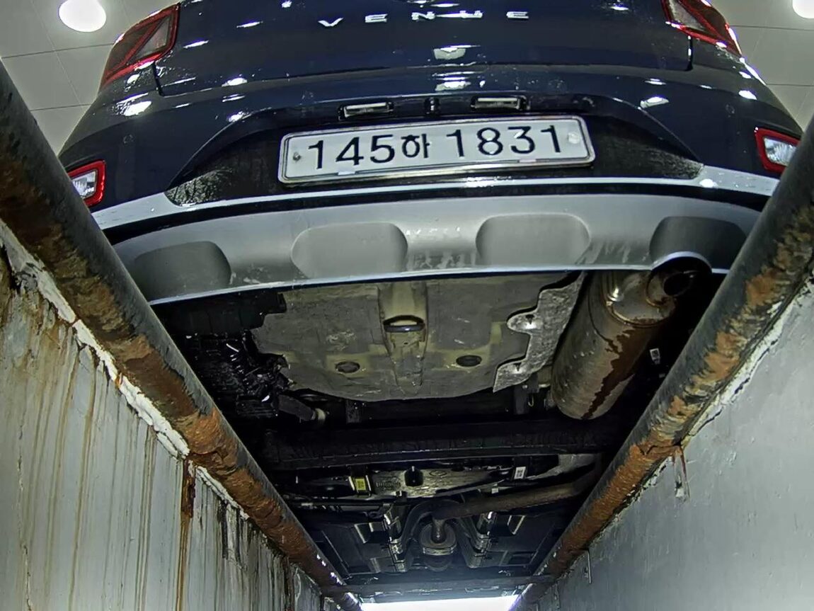 HYUNDAI VENUE 1.6 GASOLINE MODERN 2020 - zdjęcie 8
