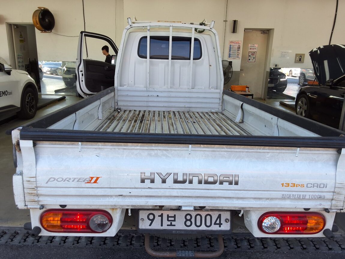 HYUNDAI PORTER II CRDi SUPER CAB EXTRA LONG WHEELBASE SUPER 2017 - zdjęcie 13