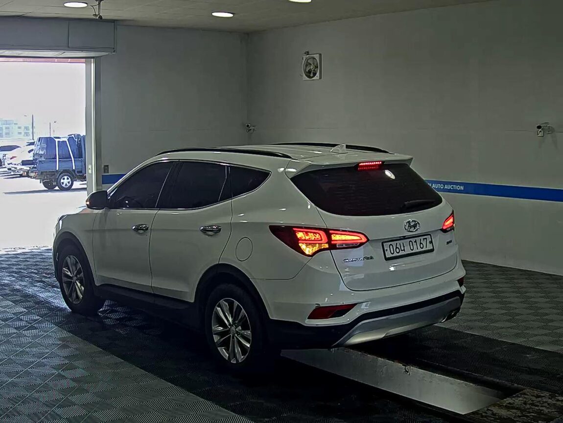 HYUNDAI SANTA FE THE PRIME DIESEL R2.0 2WD PREMIUM 2016 - zdjęcie 6