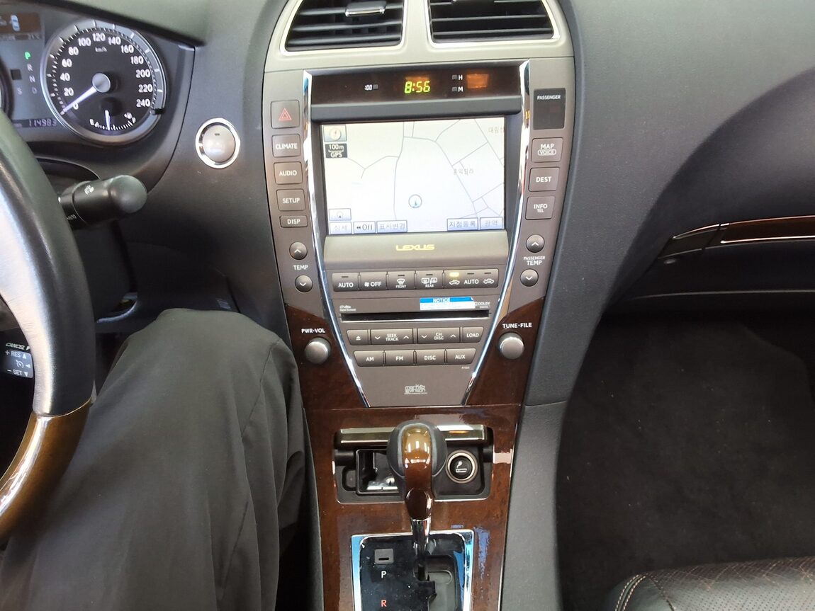 LEXUS ES (5TH GEN) 350 2010 - zdjęcie 24