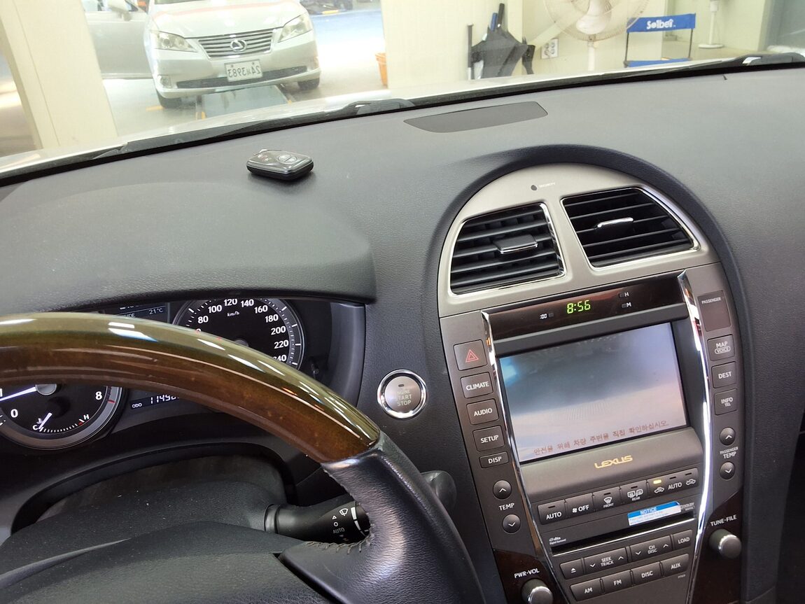 LEXUS ES (5TH GEN) 350 2010 - zdjęcie 25