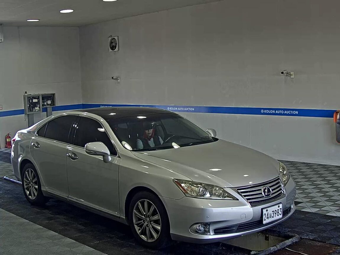 LEXUS ES (5TH GEN) 350 2010 - zdjęcie 3