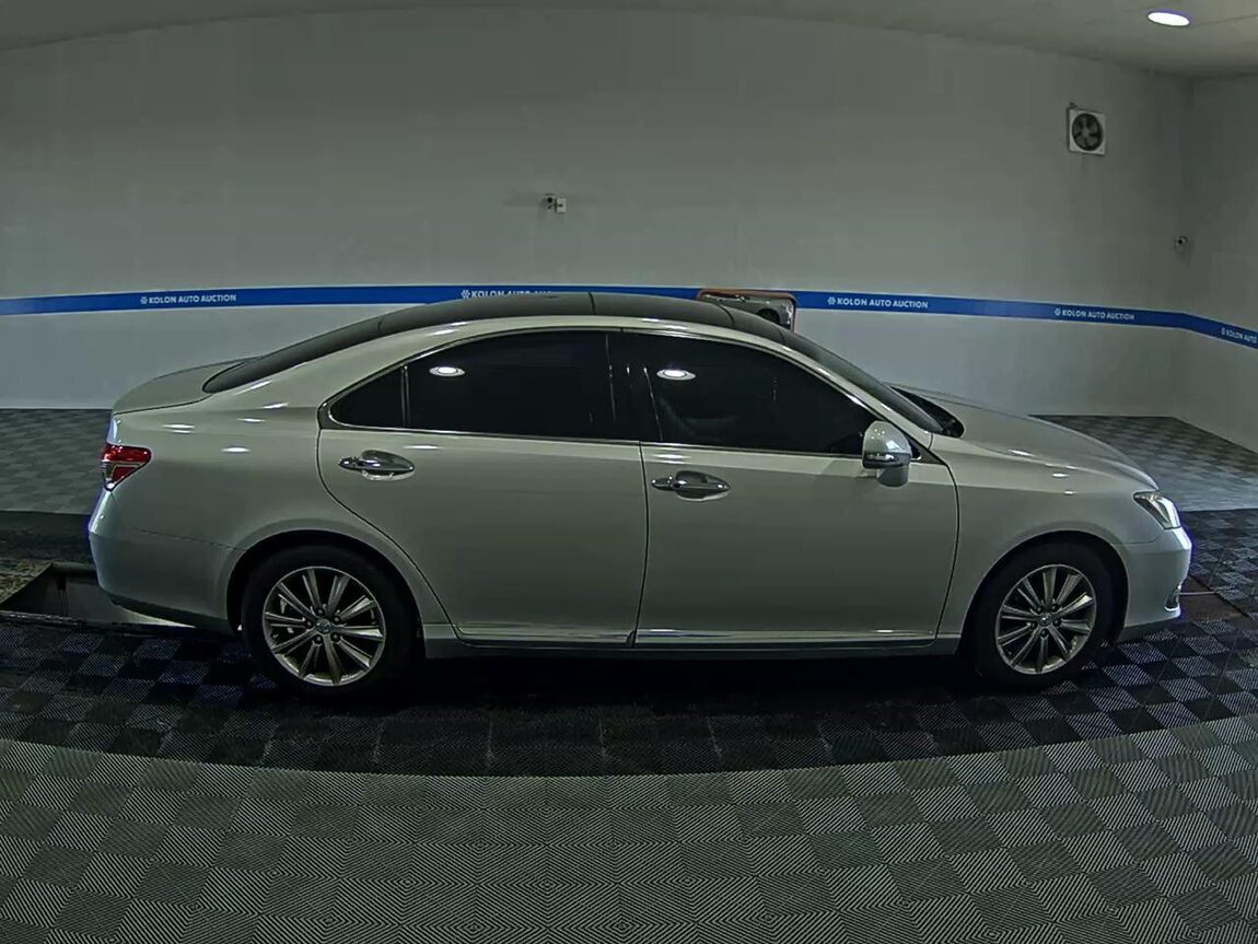 LEXUS ES (5TH GEN) 350 2010 - zdjęcie 4