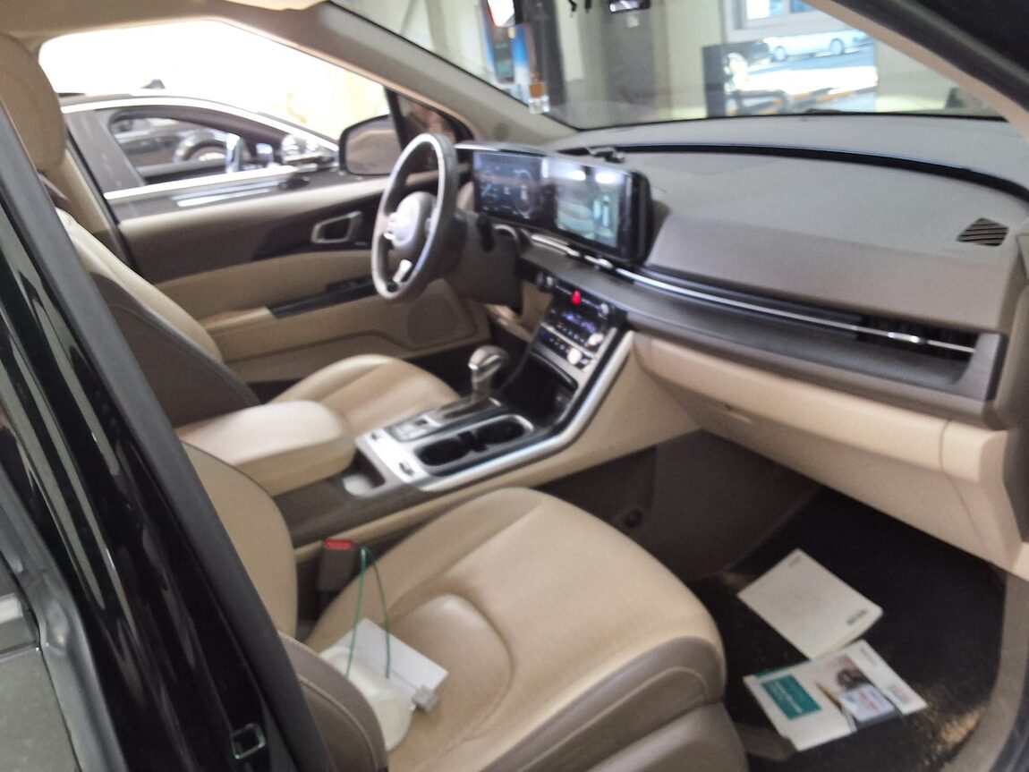 KIA NEW CARNIVAL (KA4) 9-SEATER DIESEL PRESTIGE 2022 - zdjęcie 15