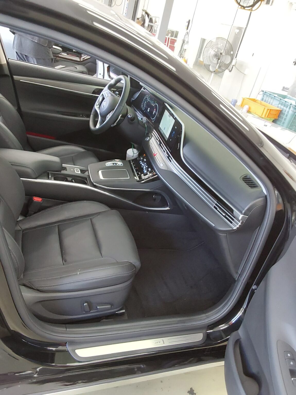 HYUNDAI THE NEW GRANDEUR IG LPi 3.0 PREMIUM 2023 - zdjęcie 14