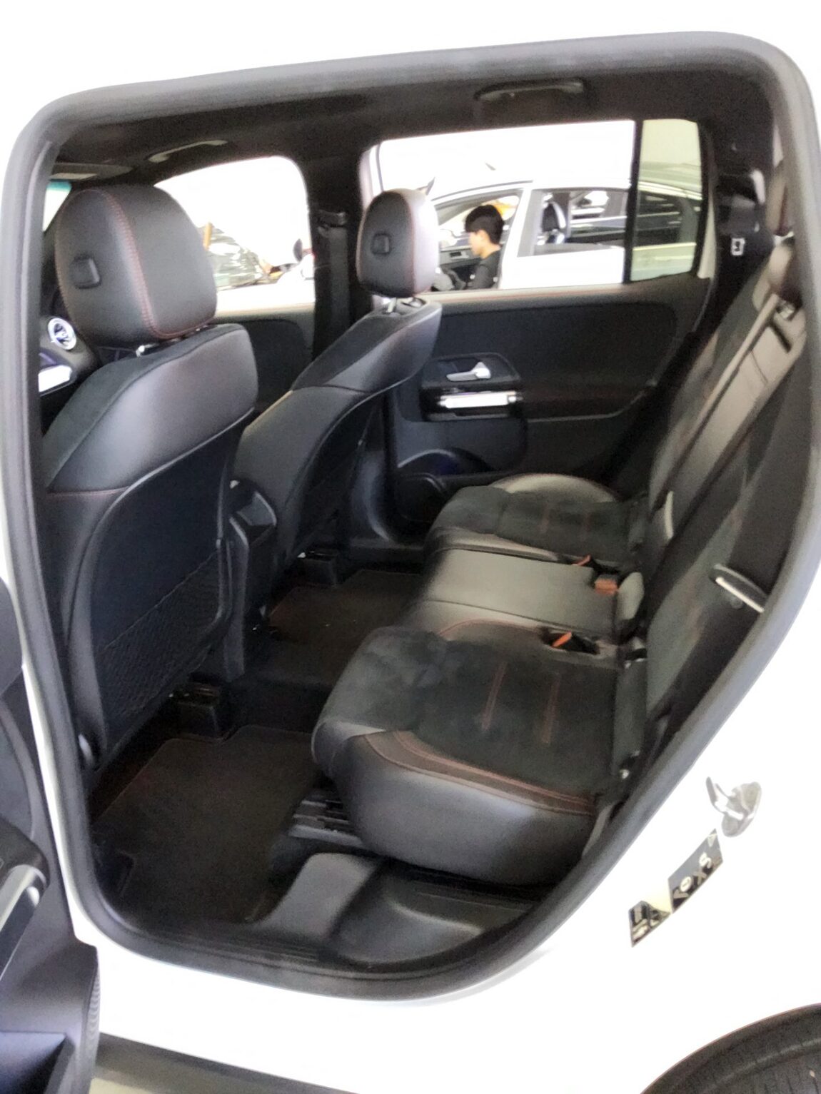 MERCEDES-BENZ GLB-CLASS GLB 250 4MATIC 7-SEATER 2021 - zdjęcie 12