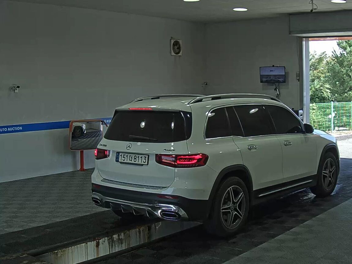 MERCEDES-BENZ GLB-CLASS GLB 250 4MATIC 7-SEATER 2021 - zdjęcie 5