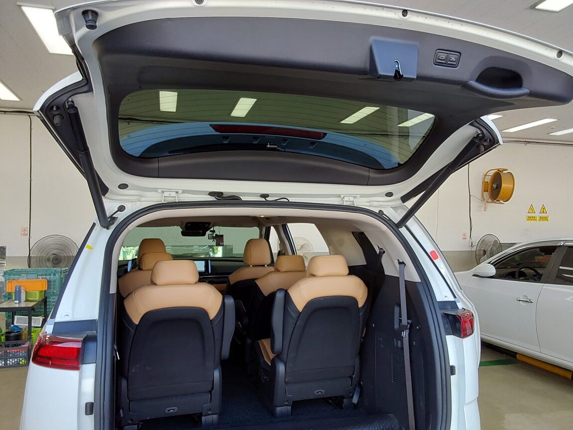 KIA NEW CARNIVAL (KA4) 9-SEATER DIESEL NOBLESSE 2023 - zdjęcie 15