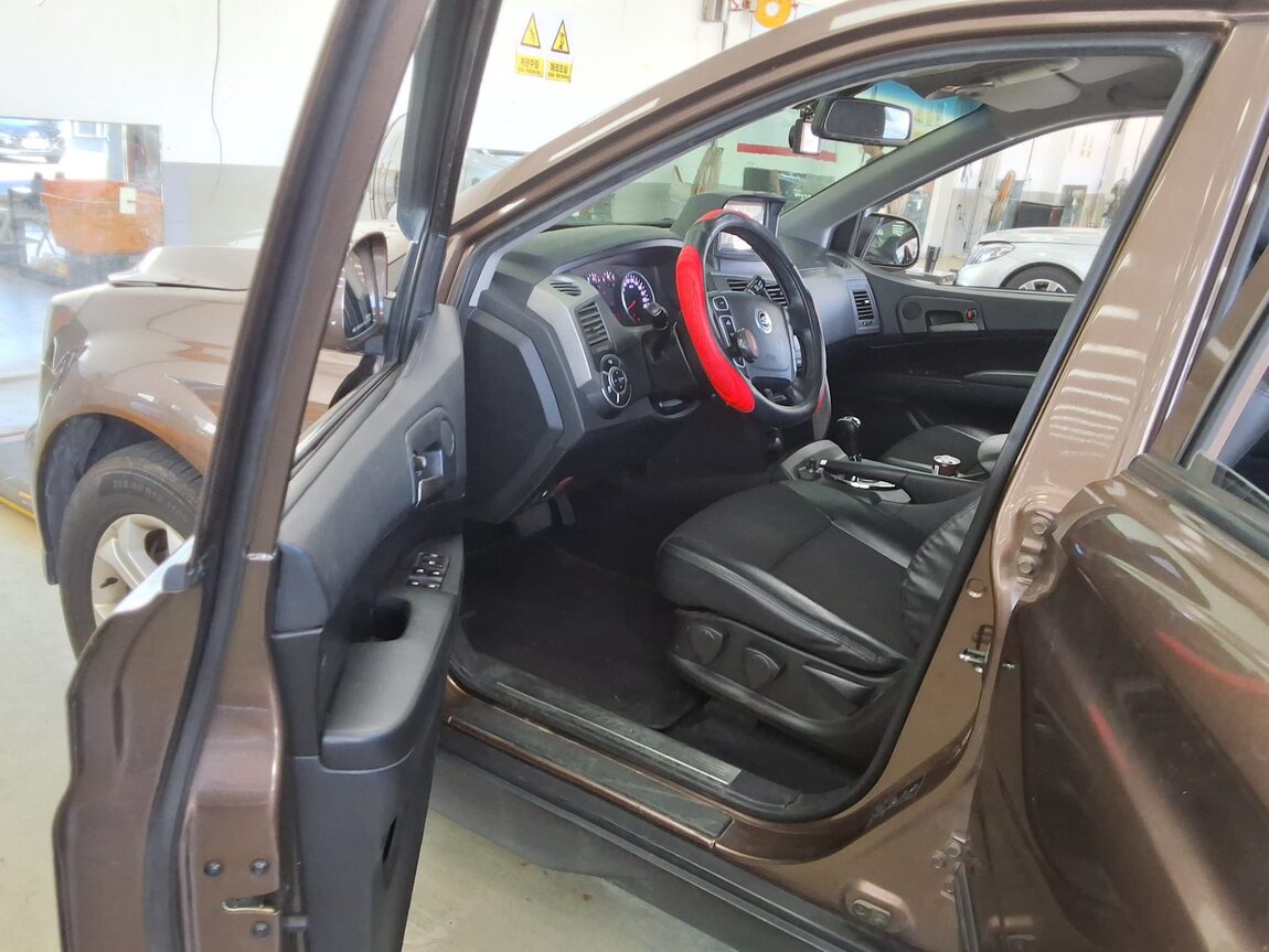 KG MOBILITY (SSANGYONG) KORANDO SPORTS CX7 4WD PASSION 2014 - zdjęcie 10
